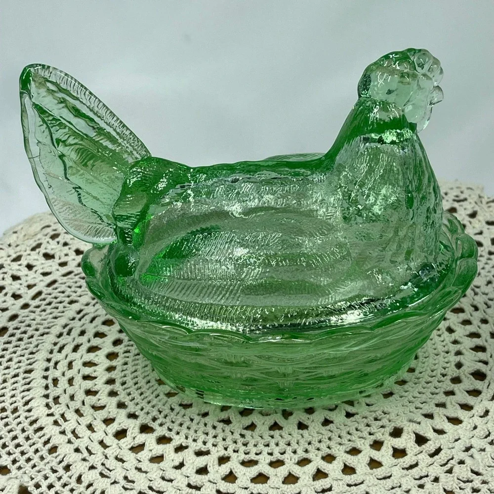 VTG LG Wright Green Glass Hen on Nest Split Tail Turned Head 6.5 Candy Dish